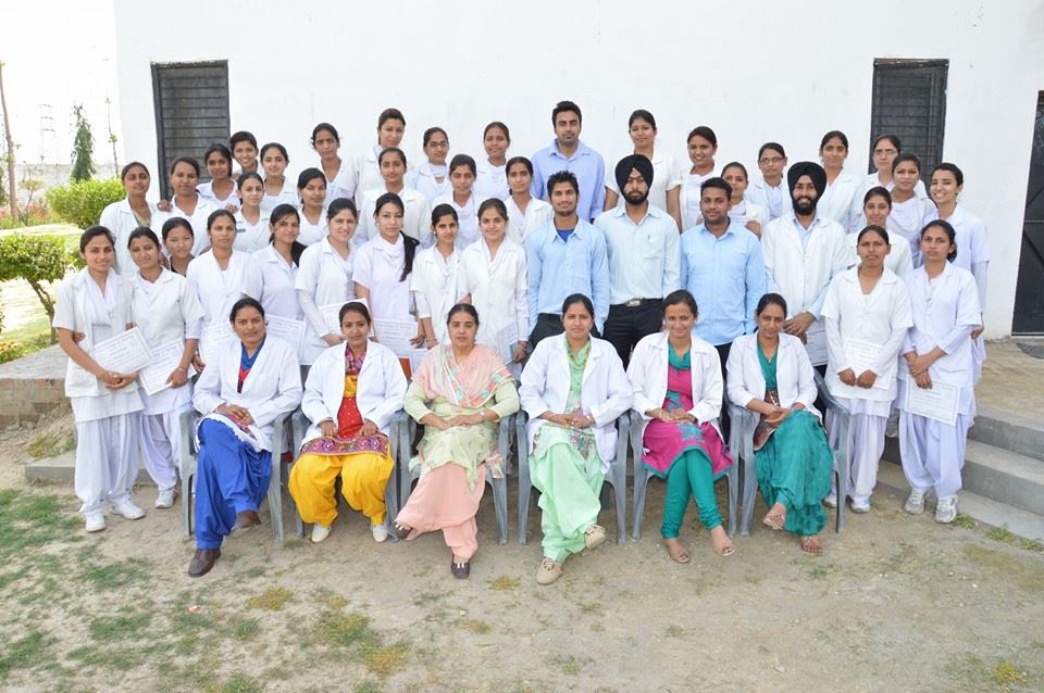 Best nursing college Amritsar image description